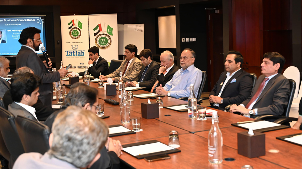 Ahsan-Iqbal-Meet-PBC-Dubai1