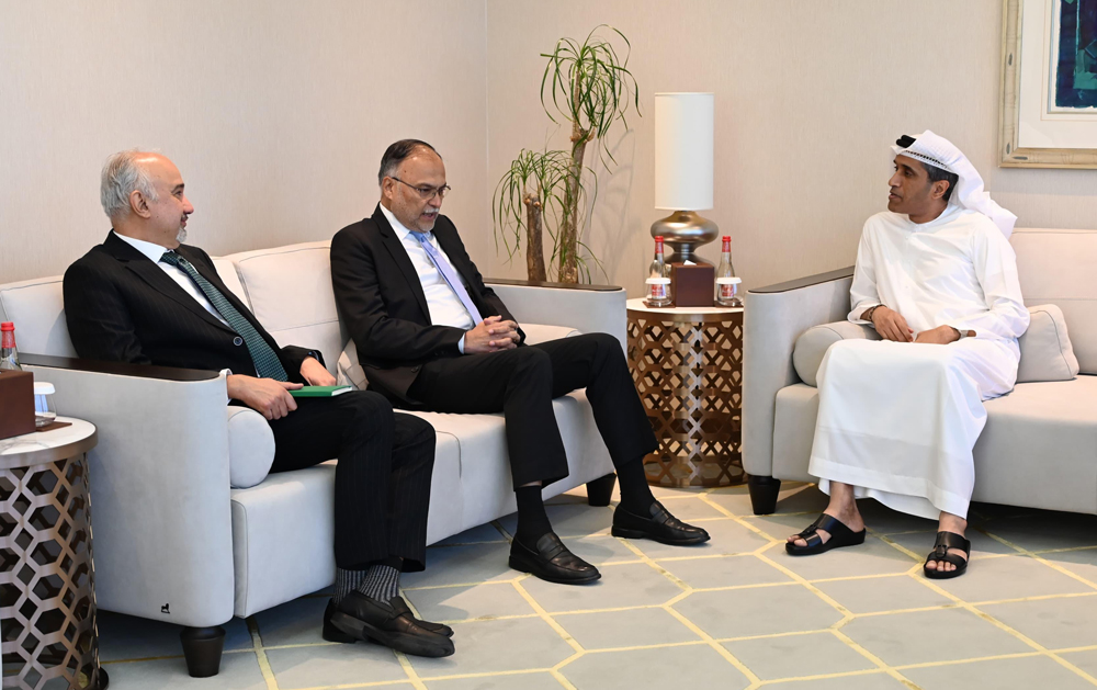 Ahsan-Iqbal-with-Abudullah-Mohammed-Al-Basti-Meeting