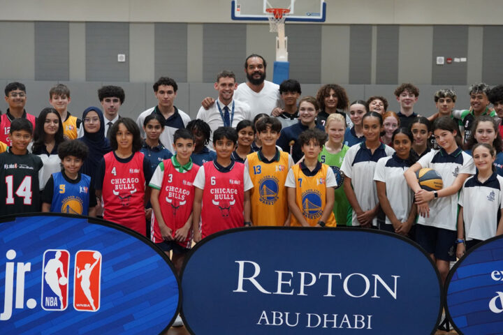 Joakim-Noah-Visit-To-Repton-Abu-Dhabi