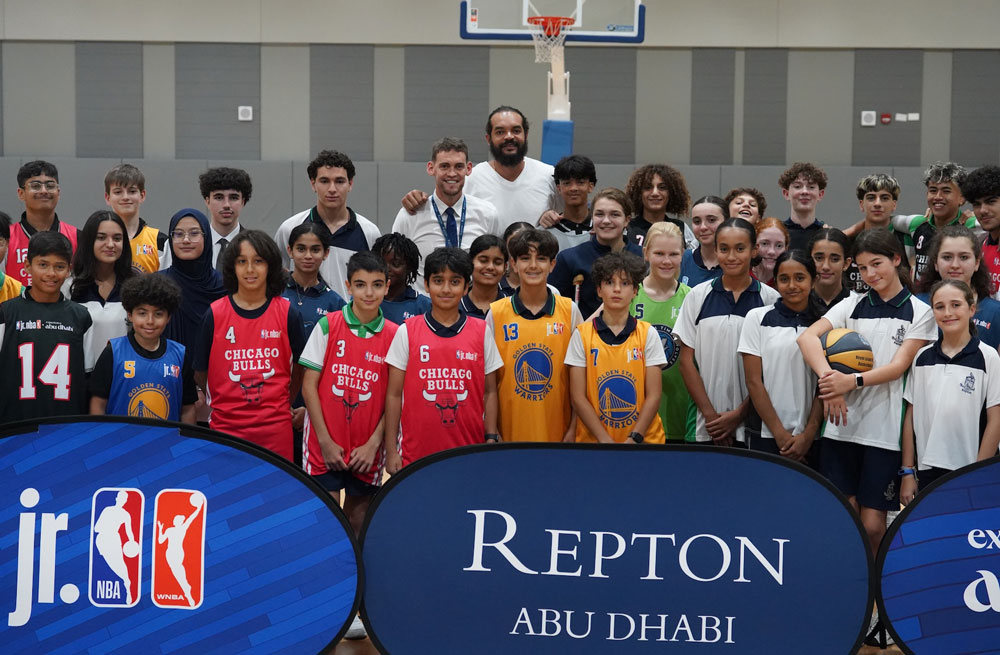 Joakim-Noah-Visit-To-Repton-Abu-Dhabi