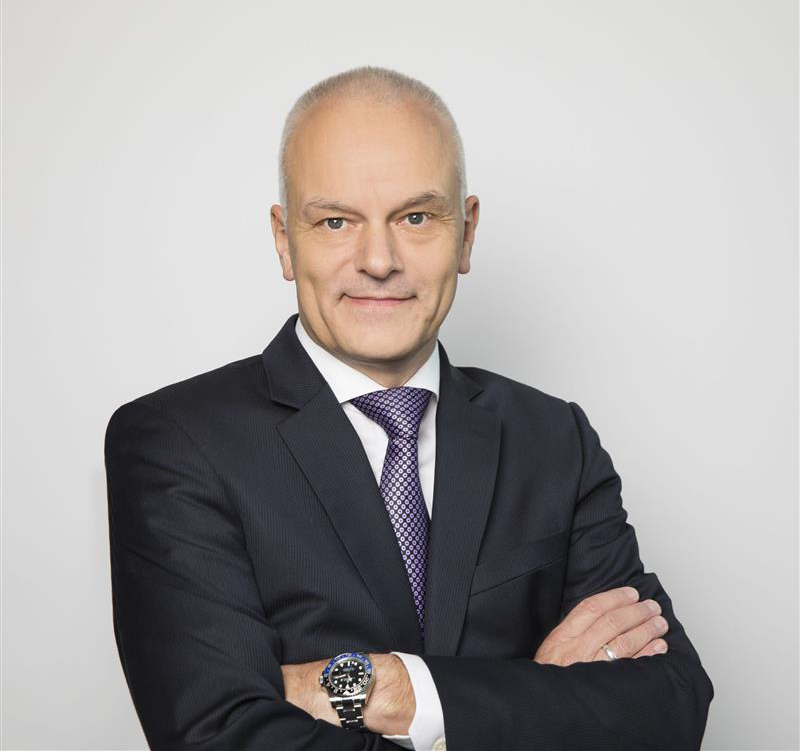 Nis-Hatt,-CEO-of-Phygital-International