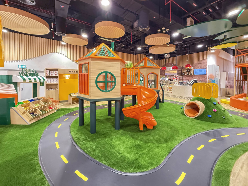 Orange-Wheels_Playspace_Dubai-Mall-Zabeel-Exntension[47]