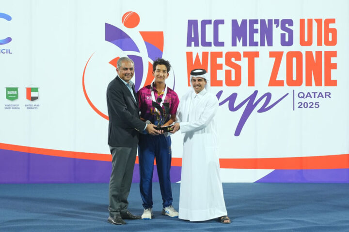 UAE-U16-team-pose-with-the-ACC-Men's-U16-West-Zone-Cup
