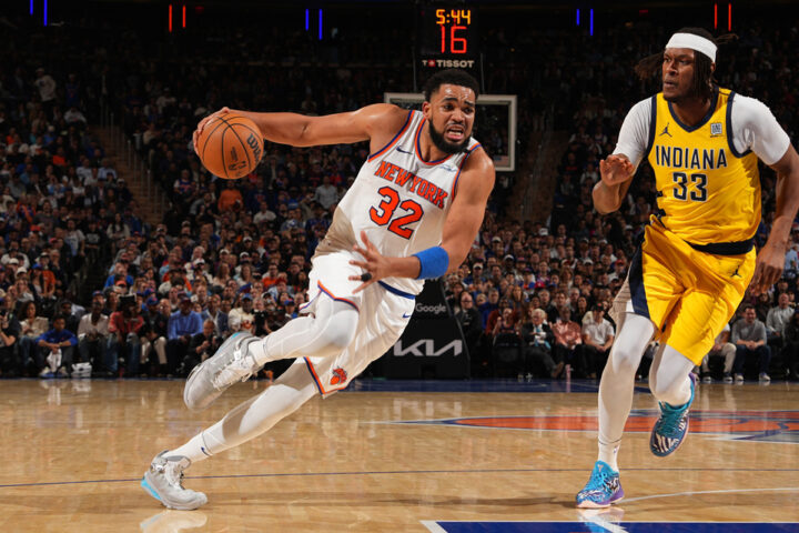 New-York-Knicks-star-Karl-Anthony-Towns-driving-to-the-basket