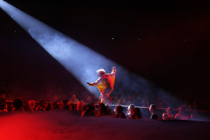 Slava-Snowshow-Arrows-2-by-Vladimir-Mishukov