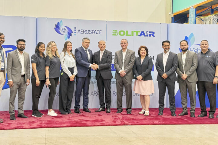 SolitAir_Eight-Wings-Aerospace_image