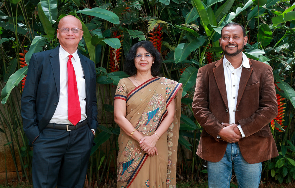 (L-to-R)-Dr-Jogin-Desai,-Dr-Rajani-Battu-&-Dr-Rajarshi-Pal