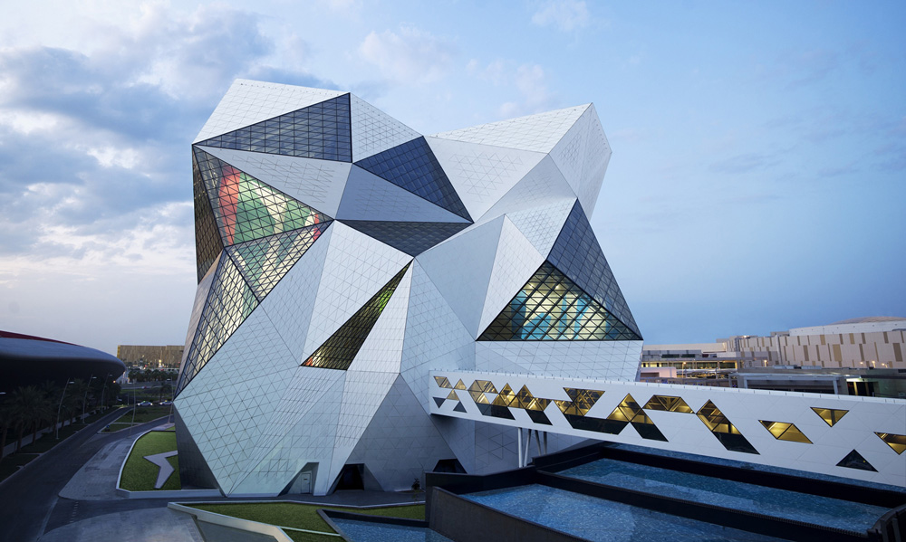 CLYMB-Yas-Island-Abu-Dhabis