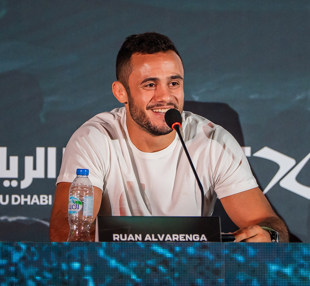 Ruan-Alvarenga-addressing-the-media