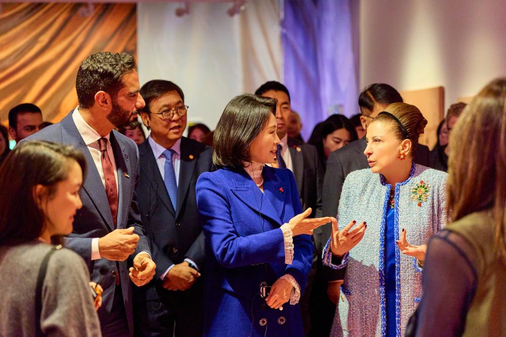 Dingatories at the VIP opening, Proximities exhibition