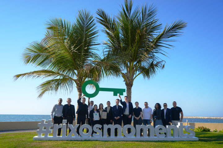 GK-with-hashtag-large