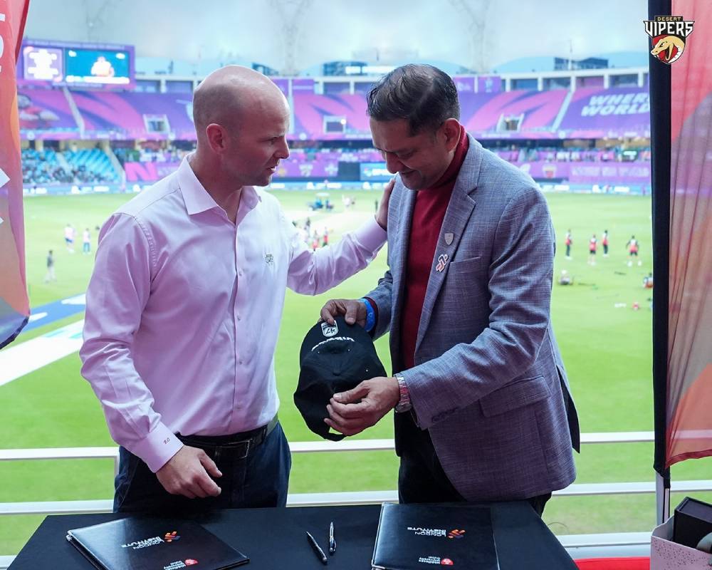 Phil Oliver welcomed MDX Dubai to the Vipers community