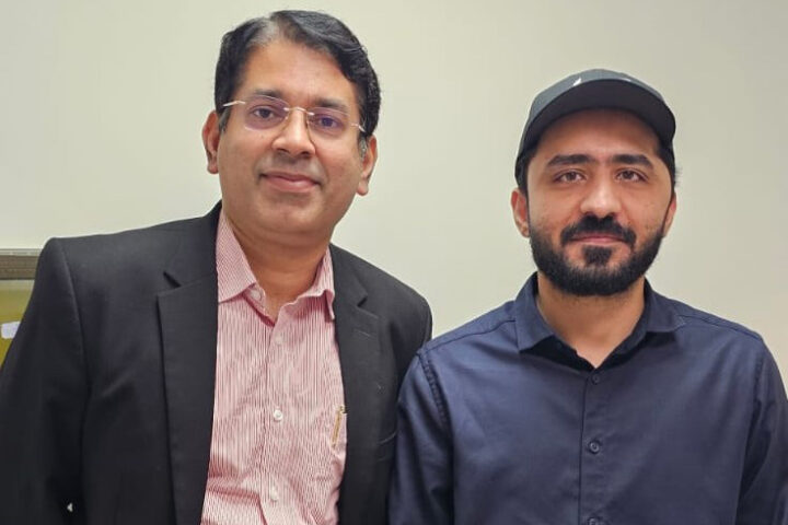 Dr.-Prakash-Nair,-Consultant-Neurosurgery,-Aster-Hospital-Mankhool-with-the-Patient- Emad-Arif-Khan