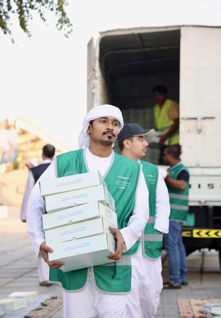 Volunteers-Join-Dubai-Police's-Ramadan-Initiatives